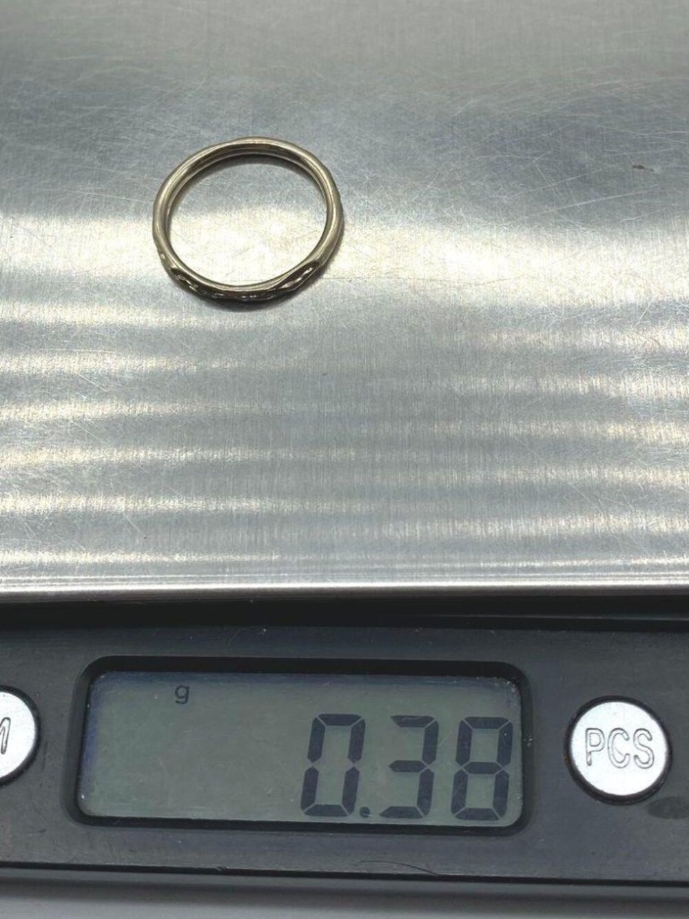 14K Yellow Gold Detailed Band Ring Size 7.25 - Picture 5 of 6